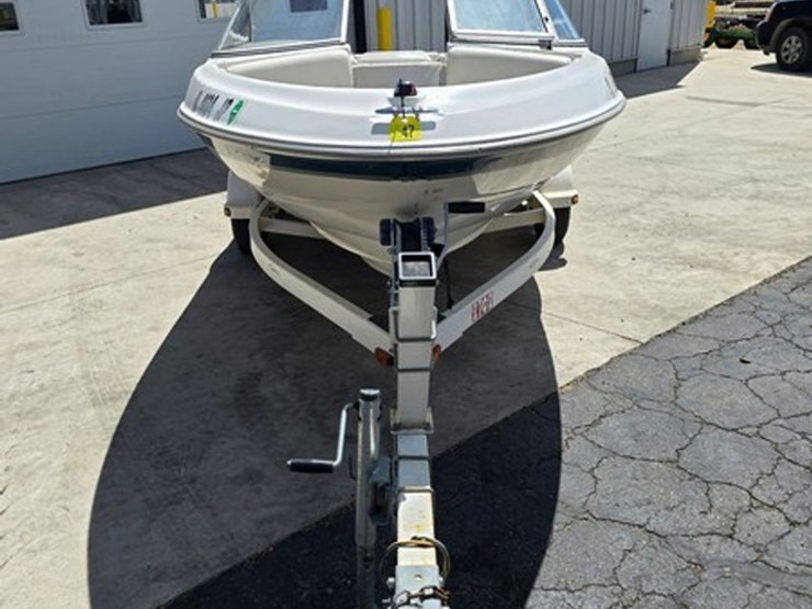 #47-•-bayliner-capri-1750-17'-fiberglass-bowrider-boat-image-8