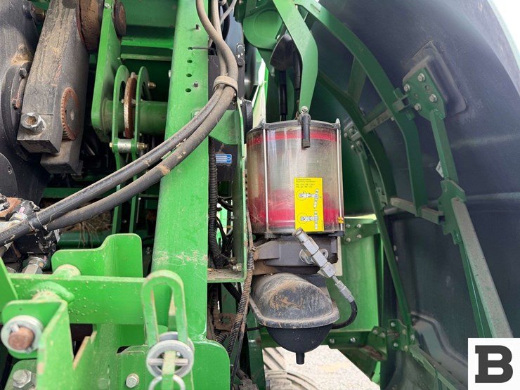 2015-john-deere-l340-image-22