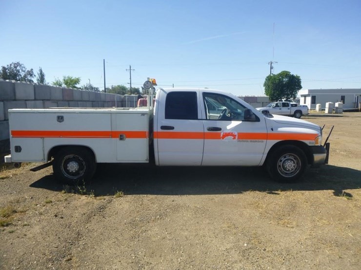2005-dodge-ram-2500-image-15