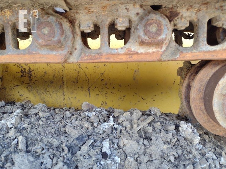 2016-komatsu-d37ex-23-image-32