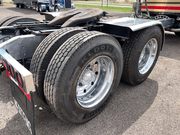 1970-peterbilt-358-image-55