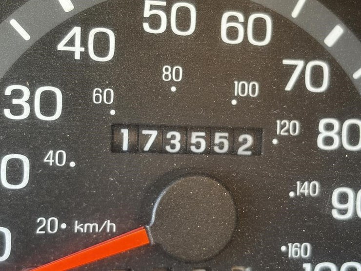 2002-ford-e350-image-15