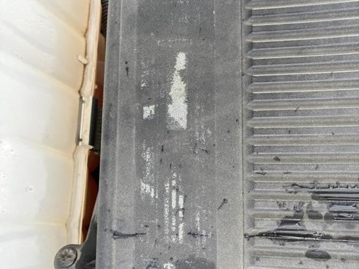 2003-chevrolet-silverado-2500-image-8