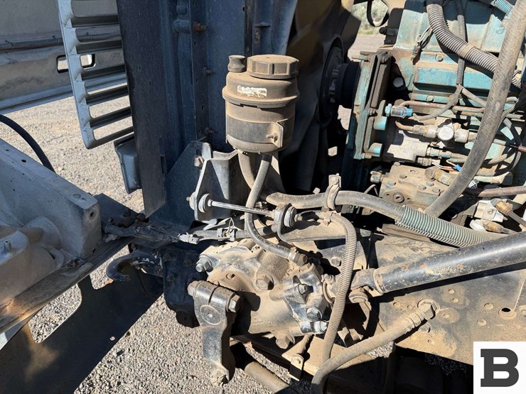 1998-international-f-4900-cab-&-chassis-truck-image-38