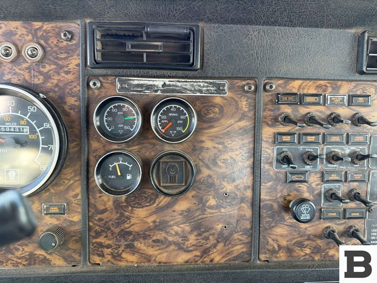 1998-kenworth-t800-image-62