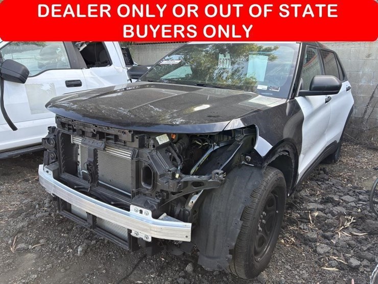 2022-ford-explorer-police-interceptor-image-1