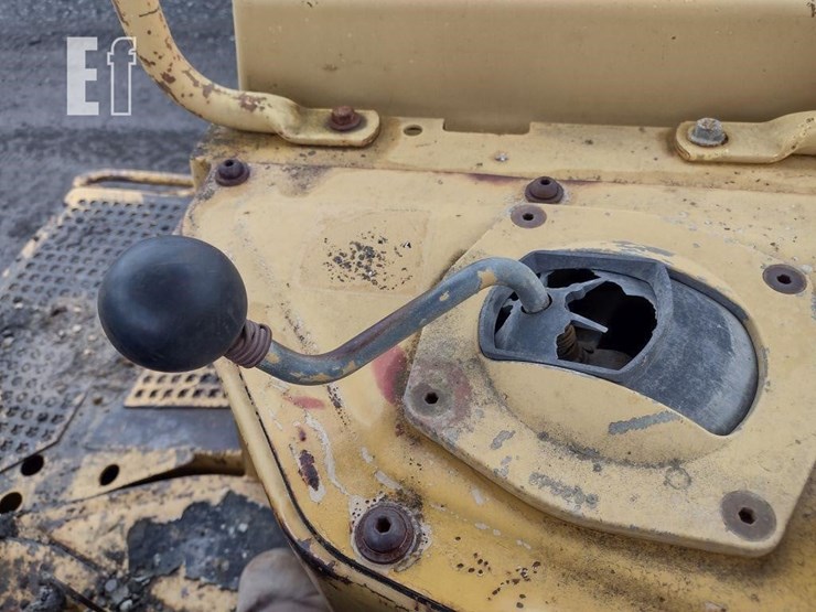 caterpillar-d6h-xl-image-9