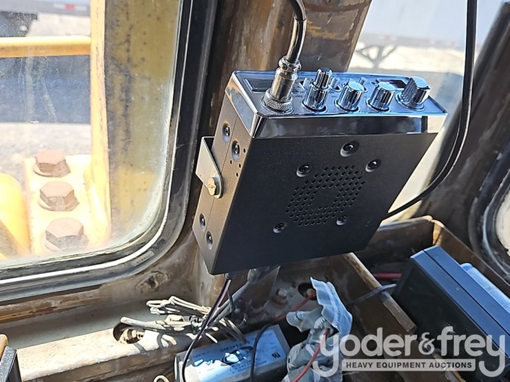 1990-caterpillar-d9n-image-25