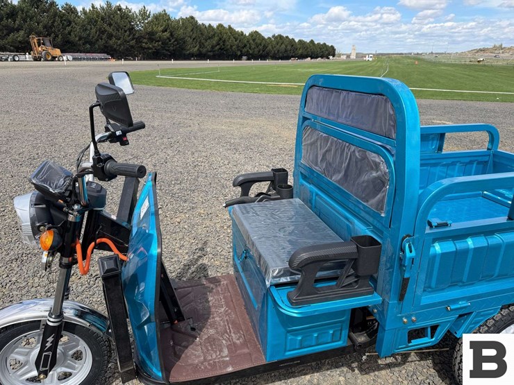 2025-ir-iret13-electric-tricycle-image-12