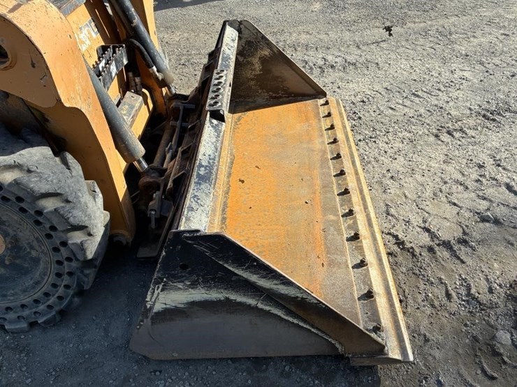 2018-mustang-1900r-image-6