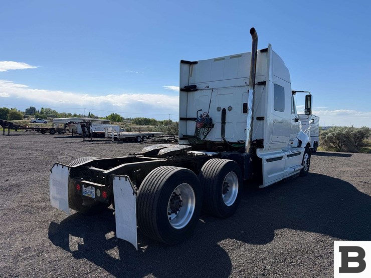 2012-international-prostar-image-5