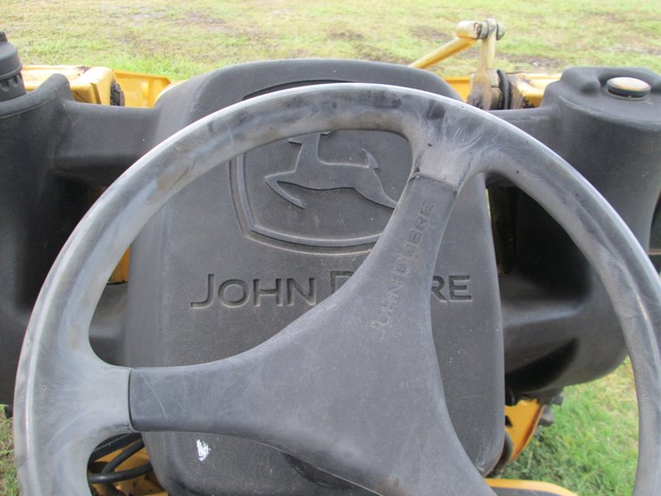 john-deere-110-image-38