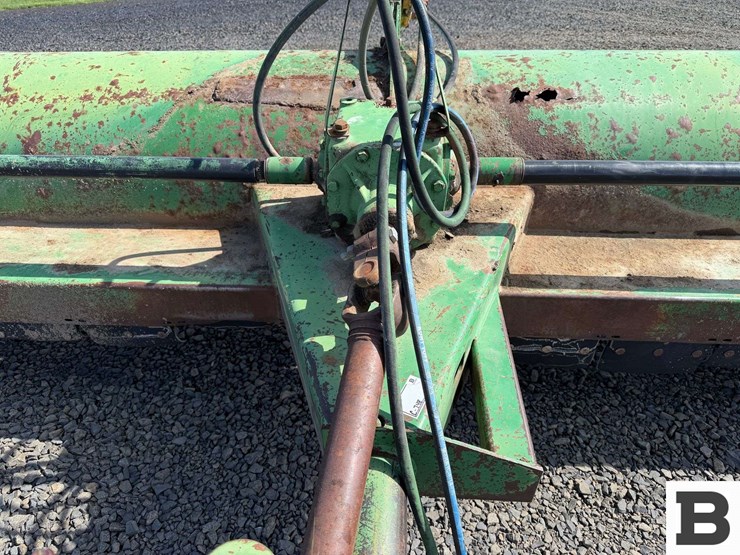 john-deere-27-image-10