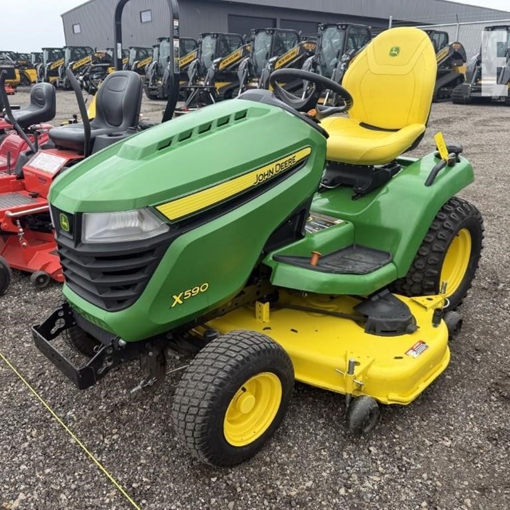 2021 JOHN DEERE X590