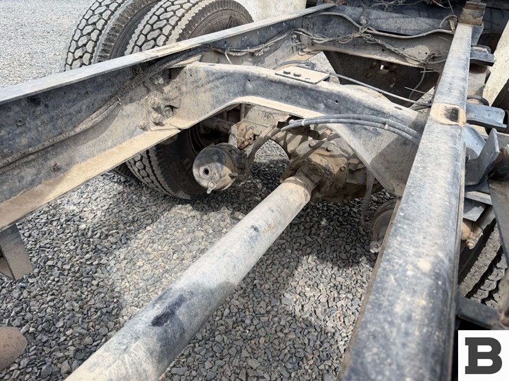 1996-ford-la9000-image-53