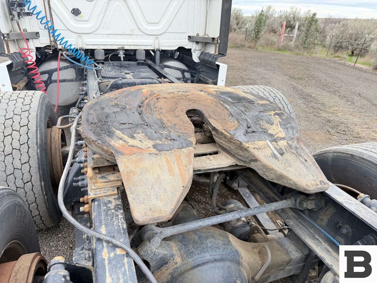 2018-freightliner-cascadia-125-image-29