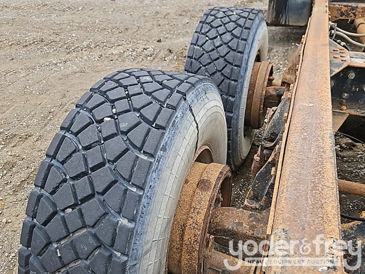 international-f-2654-image-18