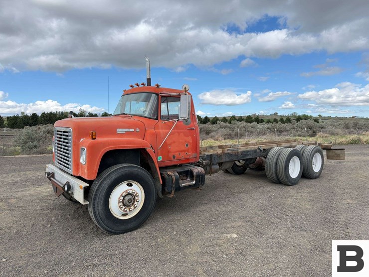 1974-international-f1800-image-1