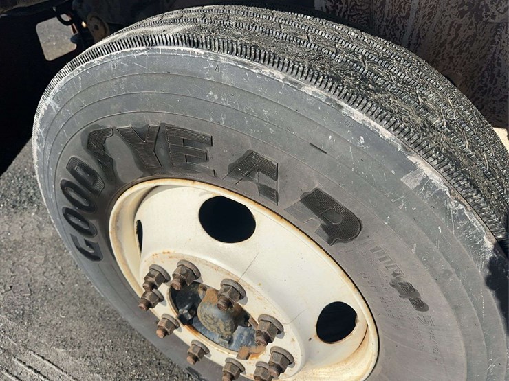 2019-international-4300-sba-image-9