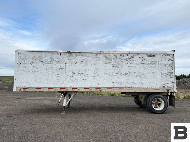 1983-fruehauf-open-top-image-2