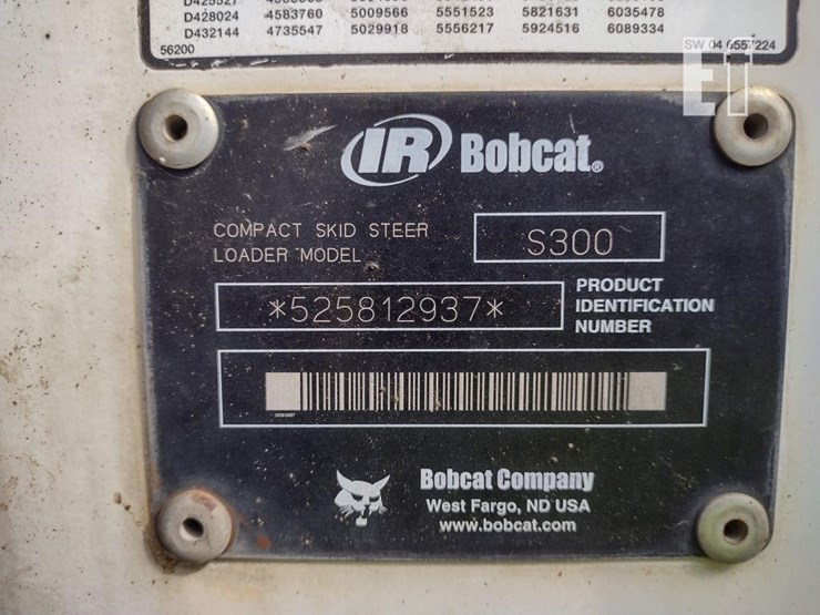 2004-bobcat-s300-image-5