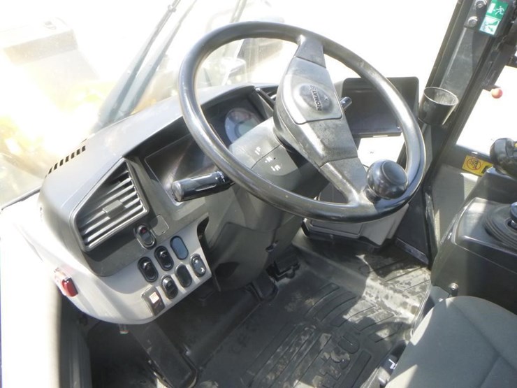 2018-komatsu-wa270-8-image-29