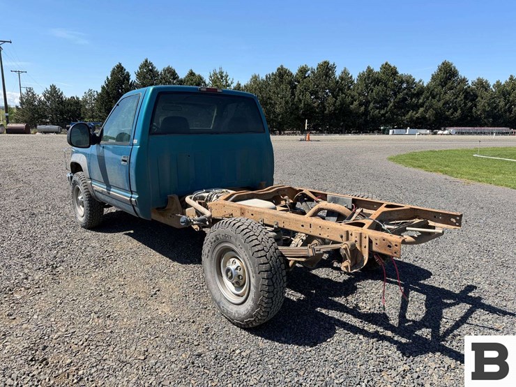 1997-chevrolet-gmt400-image-3