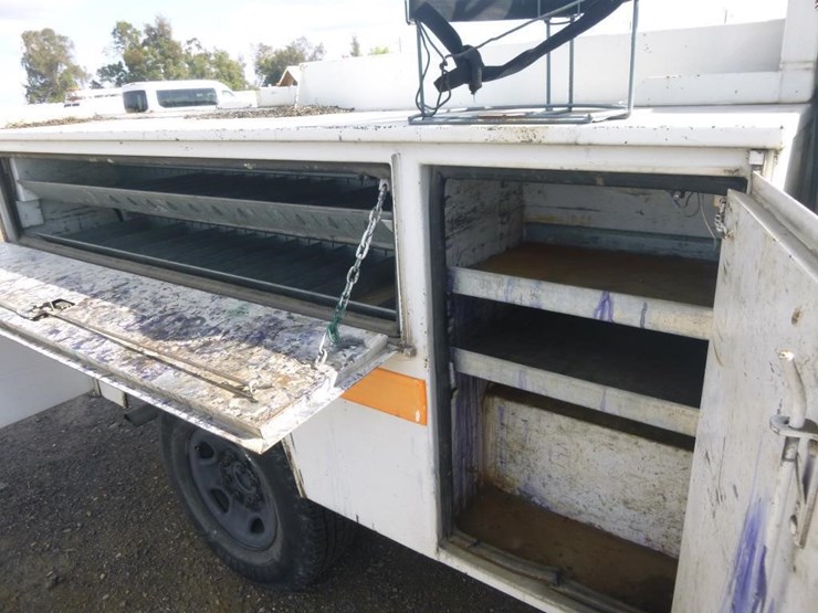 2003-chevrolet-2500-image-18