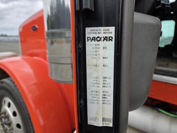 2016-peterbilt-367-image-72