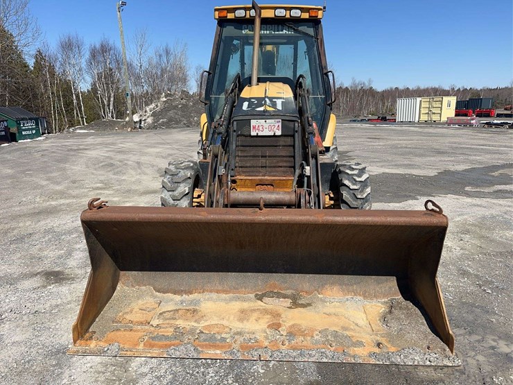 2003-caterpillar-420d-image-2