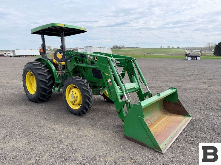 2015-john-deere-5075e-image-7