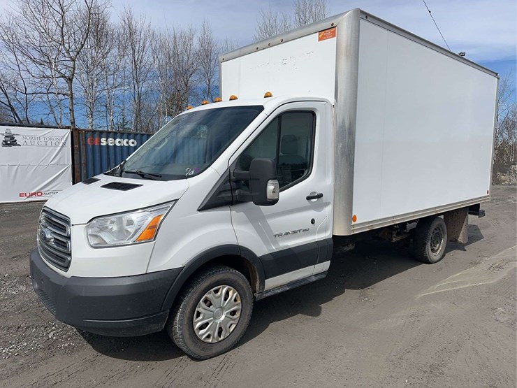 2018-ford-transit-image-1