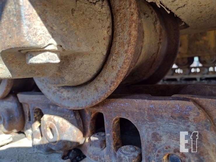 2013-komatsu-d39px-23-image-16