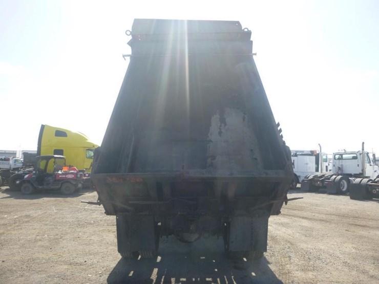 2001-international-4900-image-9