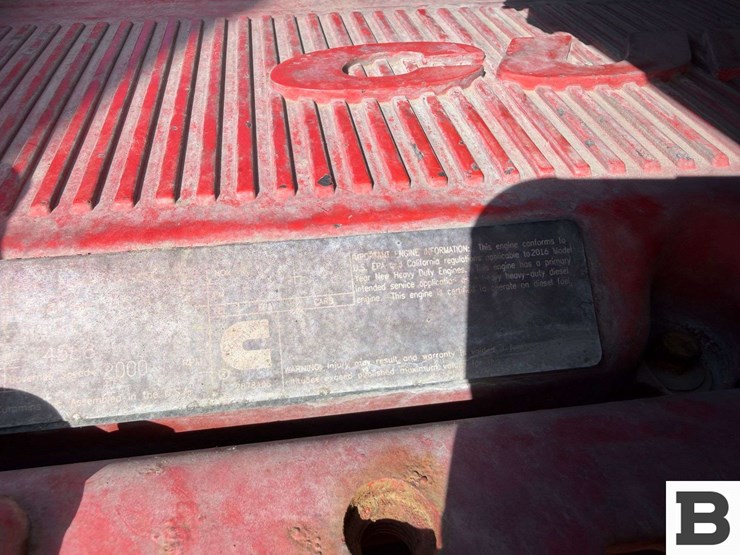 2017-kenworth-t880-image-51