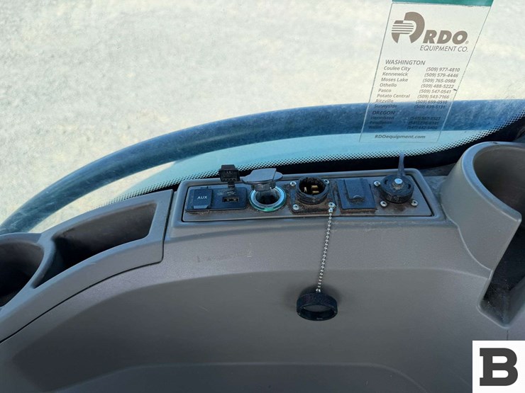 2021-john-deere-7r-210-image-85