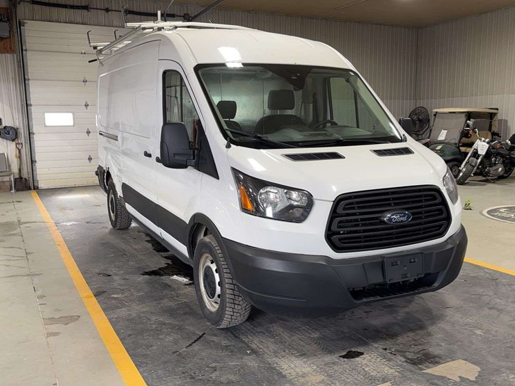 2019-ford-transit-image-7