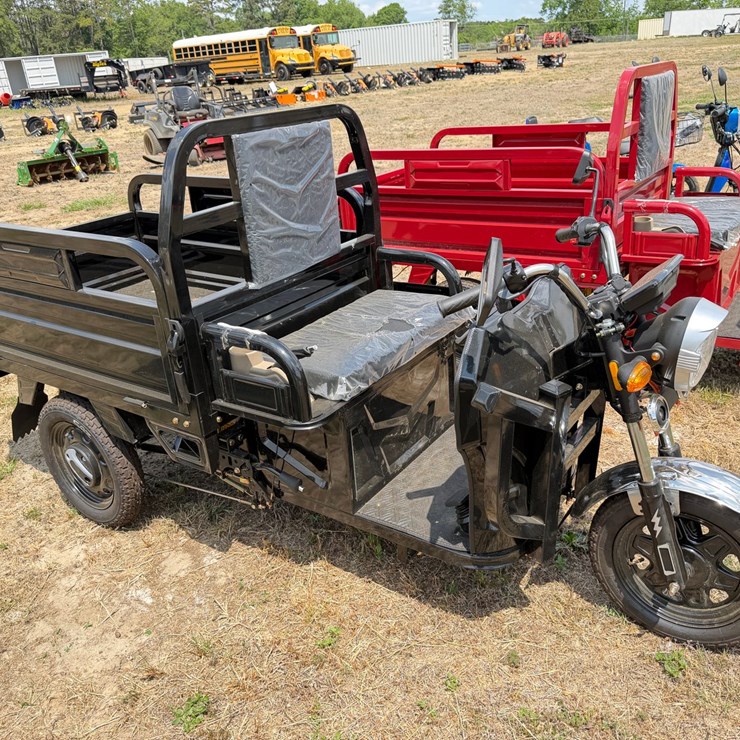 #584 • #583 • ELECTRIC TRICYCLE with Dump Bed