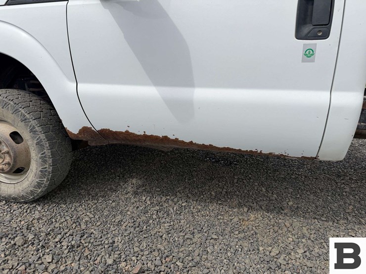 2011-ford-f350-image-13