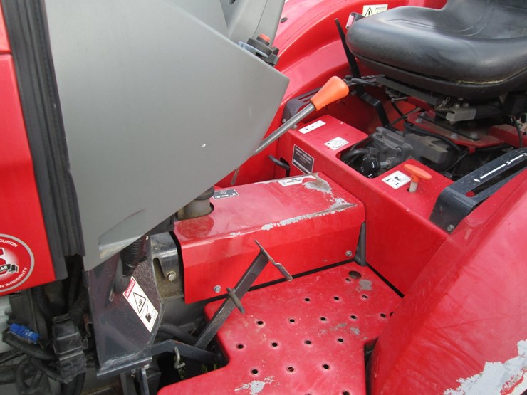 massey-ferguson-1734e-image-30