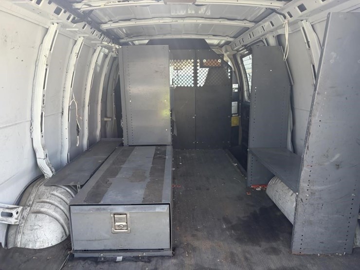 2007-chevrolet-express-2500-image-11