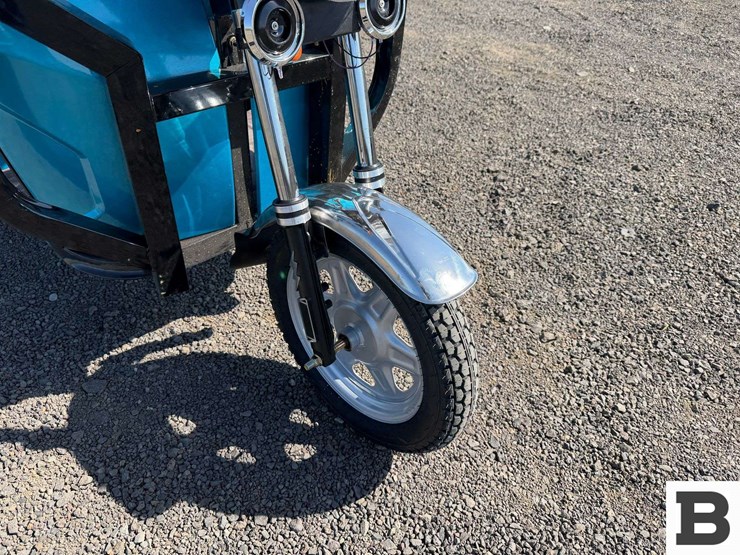 2025-ir-iret13-electric-tricycle-image-8