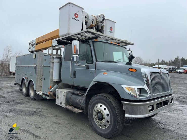 2006-international-7400-image-3