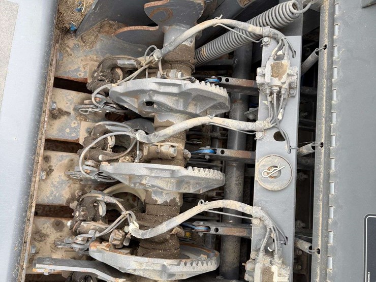 2018-massey-ferguson-2290-image-45