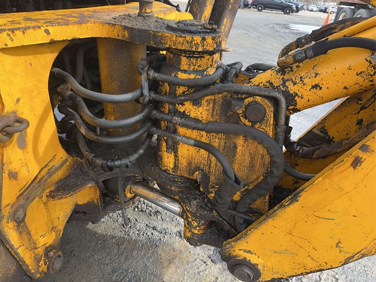 2003-jcb-215-image-21