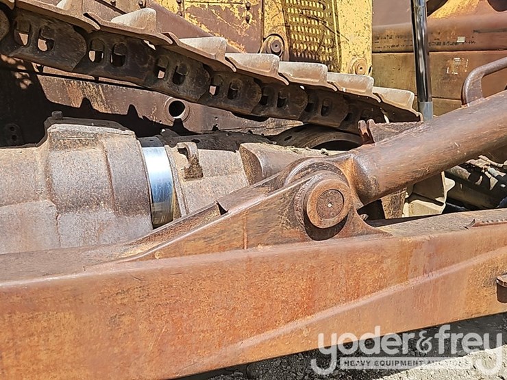 1980-caterpillar-d10-image-10