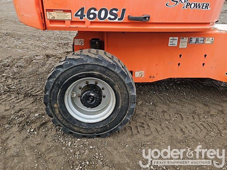2016-jlg-460sj-image-8
