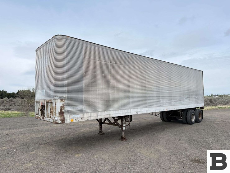 1974-fruehauf-trailer-image-1