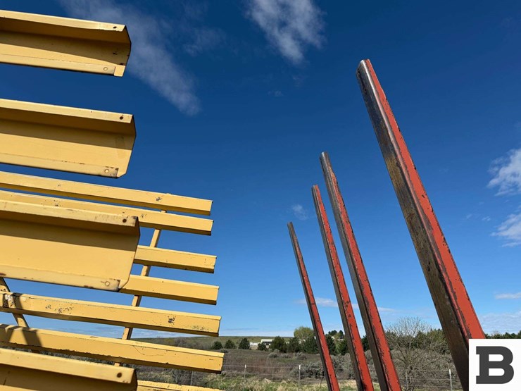 new-holland-1085-image-39