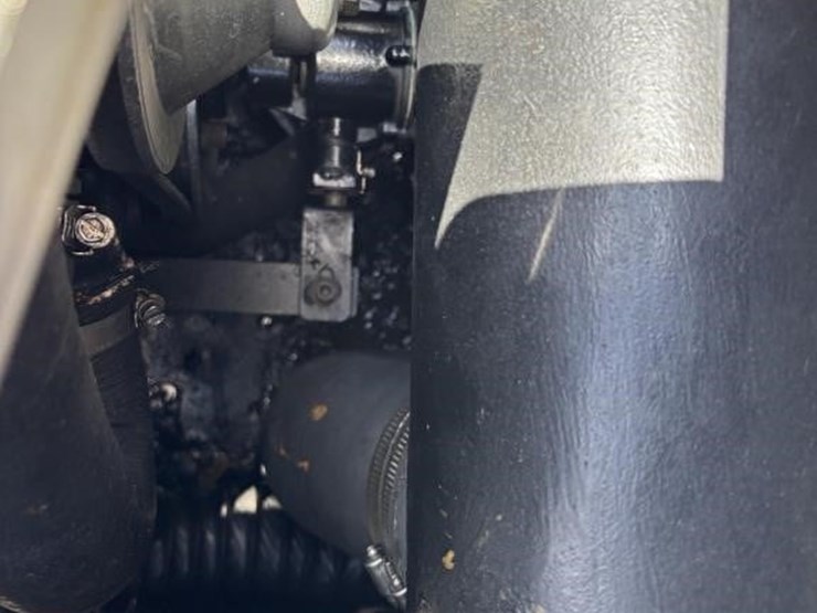 2001-unknown-trailer-image-34